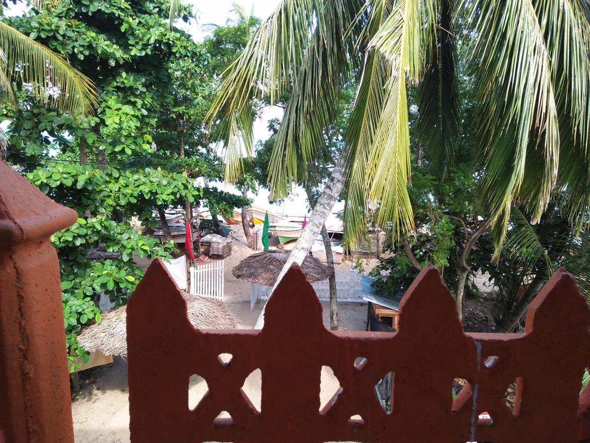 טנגלה Parei Beach Inn מראה חיצוני תמונה